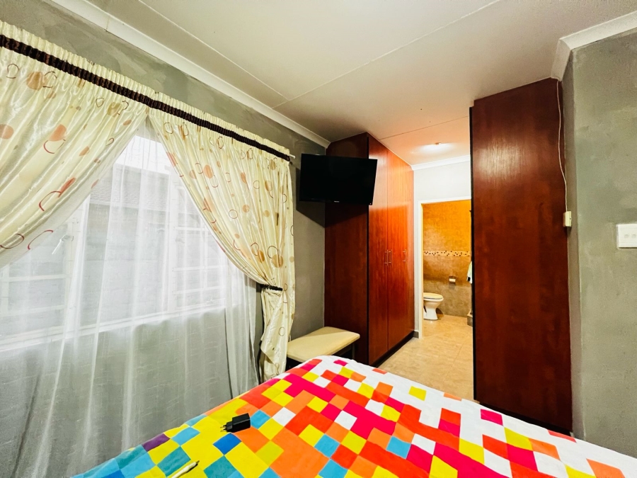 3 Bedroom Property for Sale in Waterval East North West